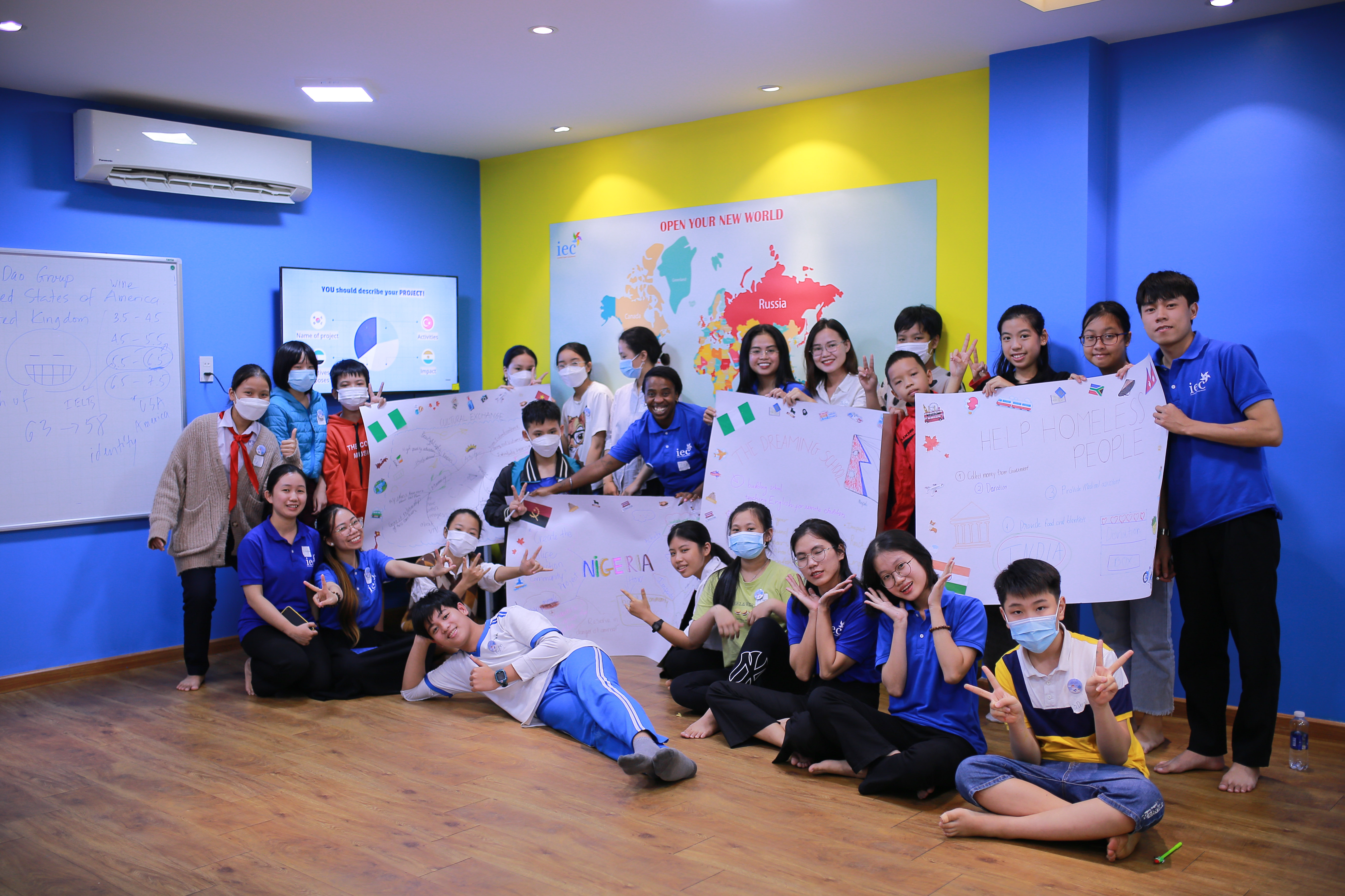 TOÀN CẢNH NGÀY HỘI IELTS - OPEN YOUR NEW WORLD