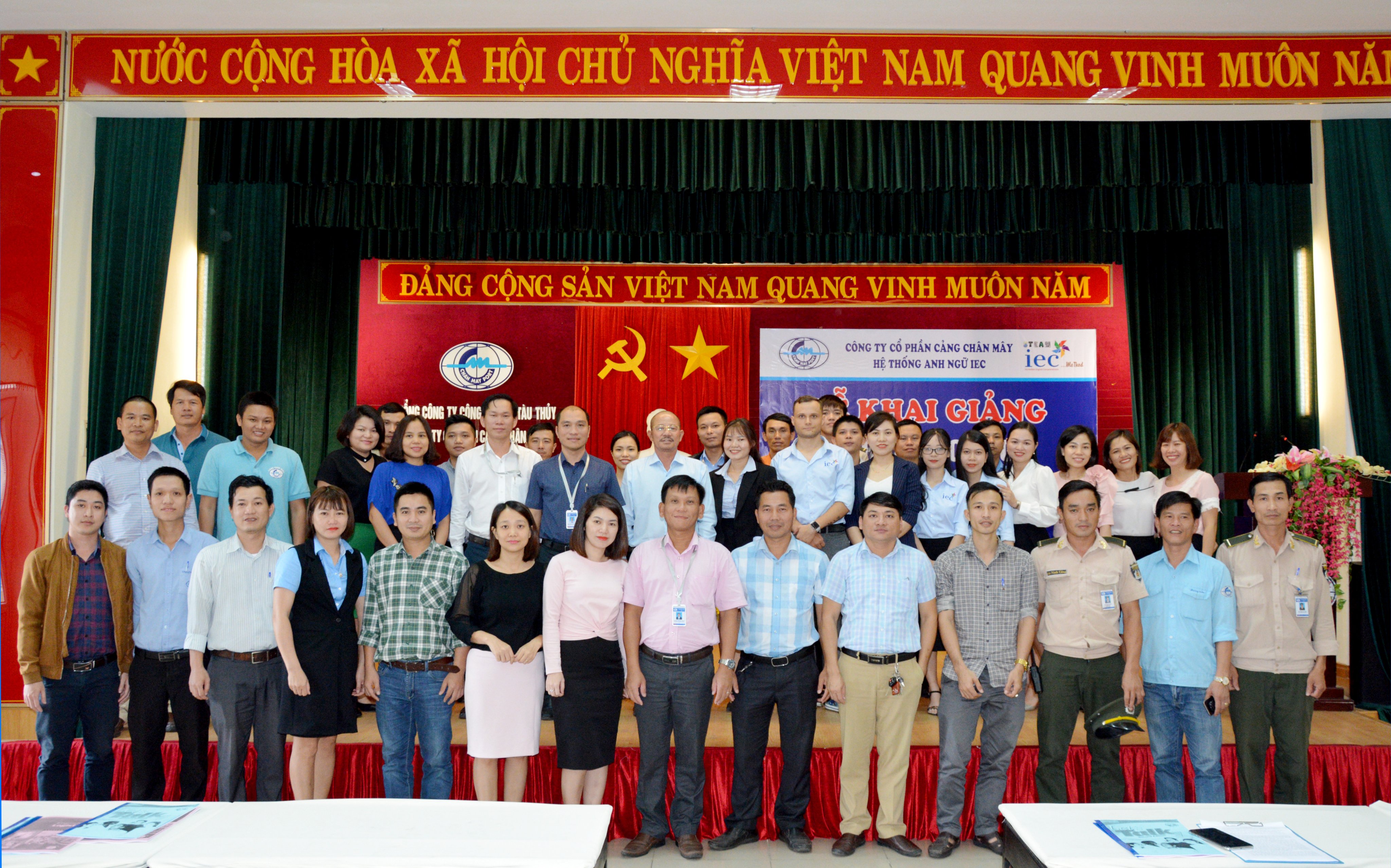 HỆ THỐNG ANH NGỮ QUỐC TẾ IEC KHAI GIẢNG KHÓA HỌC TIẾNG ANH CHUYÊN NGÀNH CẢNG BIỂN TẠI CẢNG CHÂN MÂY