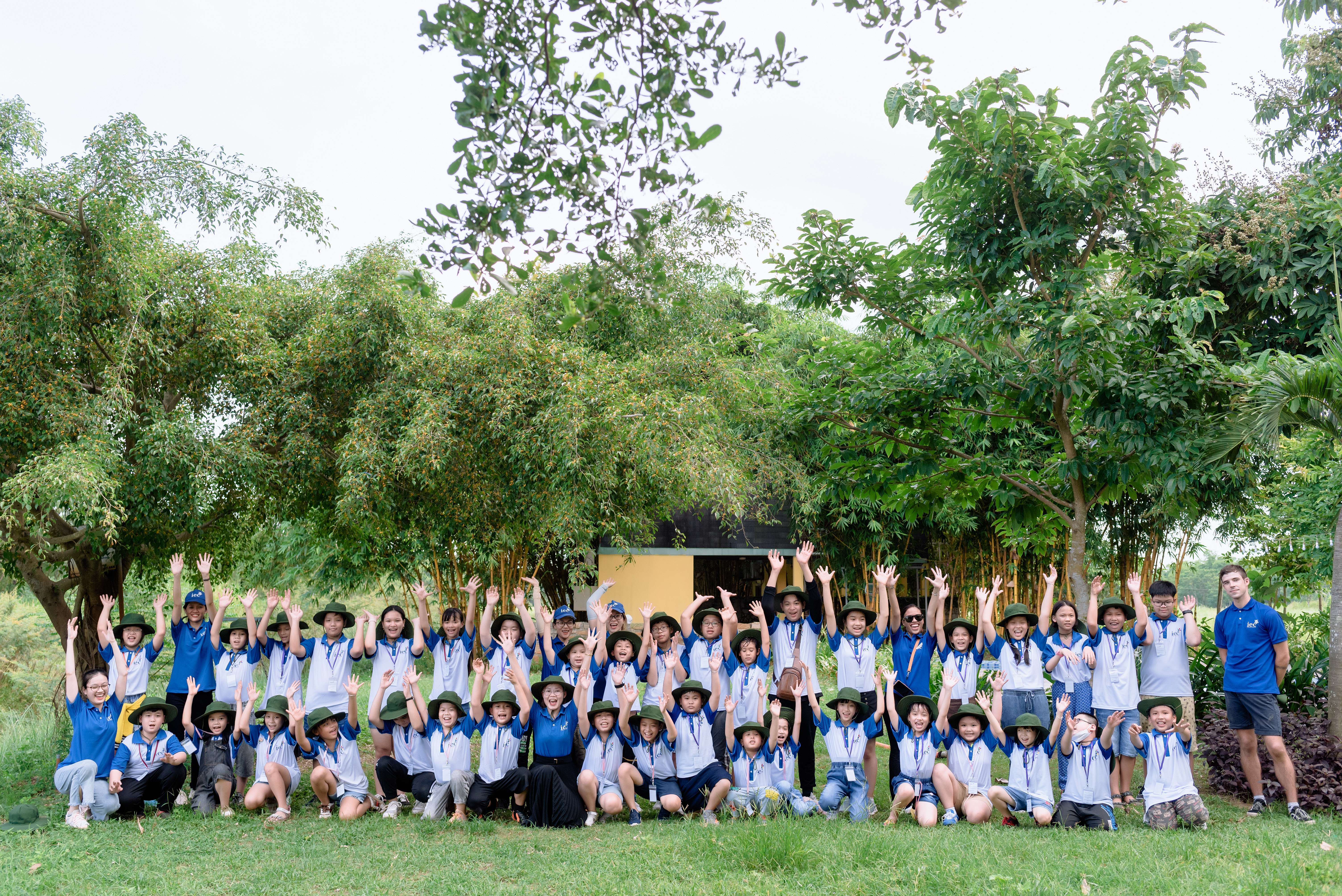 BÌA RỪNG - CHIẾN BINH MÙA 1