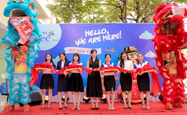 Tưng bừng khai trương trung tâm anh ngữ  IEC HÒA XUÂN 